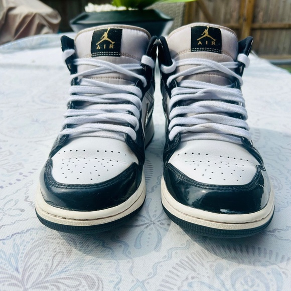 Nike Air Jordan Basketball Men’s 9.5 - Picture 3 of 3